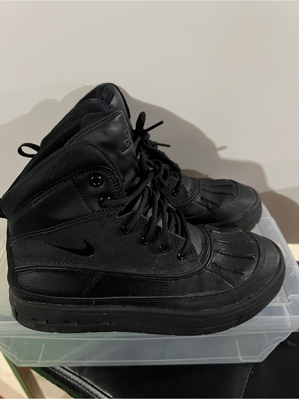 Nike Youth US 4Y Black Woodside High ACG Boots